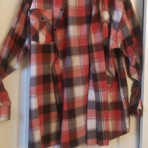 Men's Plaid shirt - Picture 2 of 2